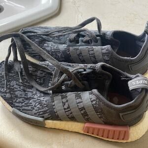 Adidas NMDs gray / pink